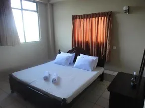 Lofty Holiday Resort - Image 3