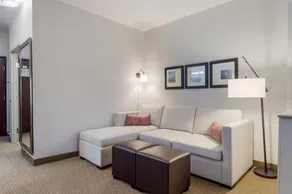 Comfort Suites La Porte - Image 3