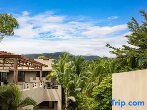 Jiang Music & Surf Villa - Image 2