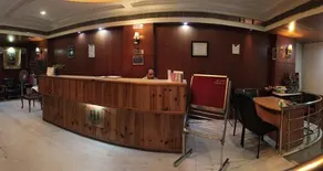 Hotel Woodland - Image 2