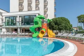 Hotel 2000 - Image 5