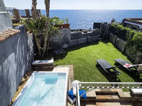 Luxurious Holiday Home in Acireale with Hot Tub - Image 4