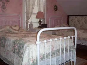 Tumble Inn - Image 1