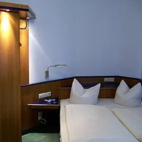 Shape Country Hotel - Image 3