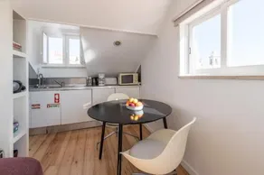 Traveling To Lisbon Alfama Apartments - Image 2