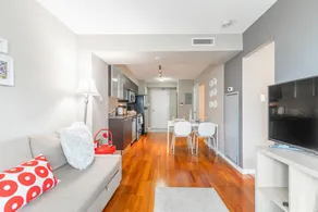 Premium Suites Furnished Apartments - Bay/Collage - Image 5
