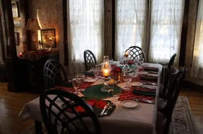 Auberge Taylor Manor - Image 5