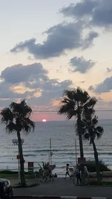 Sea Apartment on Derech Ben Gurion - Image 3
