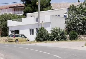 House Zara - Image 2