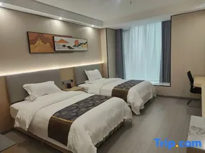 Maple Hotel - Image 3