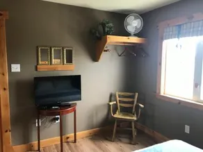 Bears Cove Inn - Image 3