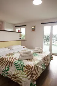 Hotel Paris - Image 4