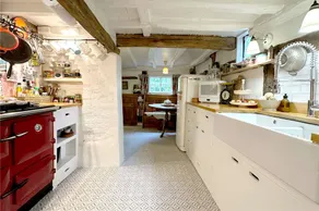 Grade II Listed Quaint Cottage in Berkswell - Image 5
