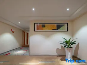 Century Star Chain Hotel (Anyang Railway Station Branch) - Image 3