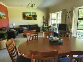 Jacaranda Lodge - Image 4