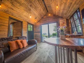 Holiday home in the heart of nature - Image 4