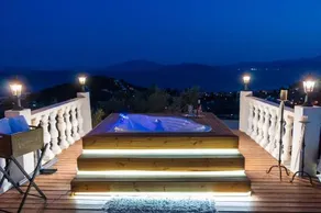 Eva's Luxury Villa - Image 3
