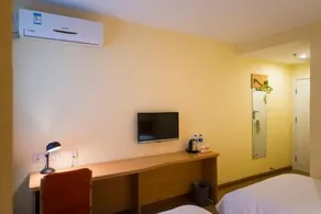 Home Inn Yulin Jinsha Road - Image 2