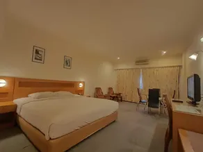 OYO 1178 Plaza Hotel Tanjung Pinang - Image 5