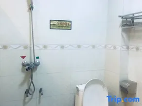 Dayu Home Hotel - Image 2