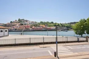 Miragaia Riverside Suites. - Image 3