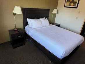 Cozy Inn - Image 3
