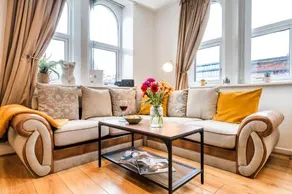 Signature Living Serviced Apartments - Image 3