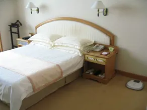 Landu Hotel - Image 2