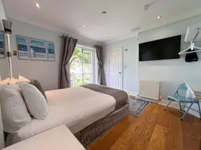 Churchill Brighton - Image 2