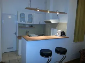 Caterina Hostel and Guesthouse - Image 5