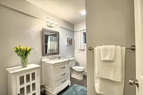 Relaxing Comfortable Private Bedroom - Image 3