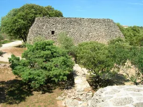Villa With in Gordes With Wonderful Mountain View Private - Image 2