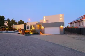 Perth Luxury Accommodation - Image 4