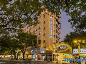 Veee Hotel - Image 4