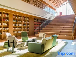 Arcadia Village Hotel - Image 3