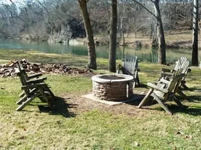 A_papa_bears_river_cabin - Image 2