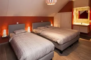 Luxurious Villa 't Kasteelhof - Image 4
