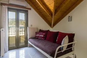 Maria's City Villa - Image 4