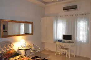Pinsker Garden Apartment Petah Tikva - Image 3