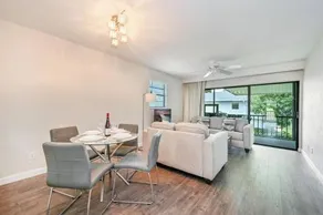 Renovated Beautiful Condo In Tropical Paradise - Image 5