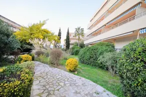 Saint Tropez Sea View Penthouse - Image 5