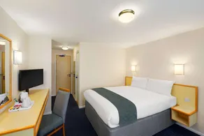 Days Inn by Wyndham Sutton Scotney South - Image 2