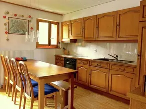 Ravishing Apartment with Balcony in La Tzoumaz - Image 2