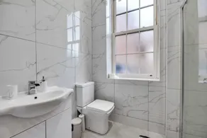 3 Bed Apartment in Wigan - Image 4