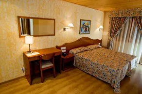 Hotel Montseny - Image 4