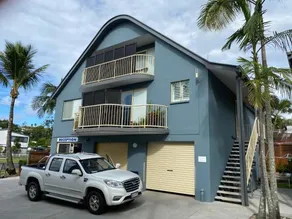 Rainbow Beach Dream Newly Renovated Stylish One Bedroom Apartment - Image 2