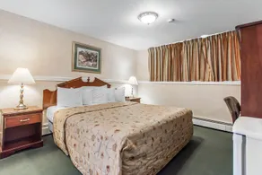 Queens Arms Inn - Image 3
