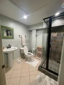 Stunning 5-bed Villa in Tiki Island, Pet-friendly - Image 4