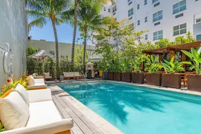 Global Luxury Suites at The Apex Miami - Image 5