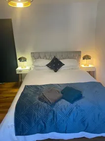 Elegant 2 bedroom flat in Chiswick near tube stations - Image 2